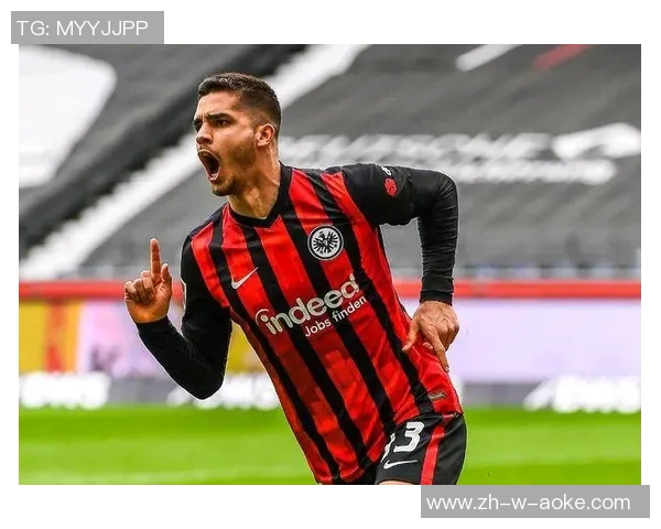 席瓦尔：从足球天才到全球足坛传奇的蜕变历程与影响