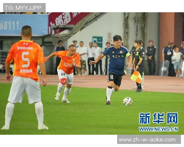 拆卡热潮背后的足球明星文化探究